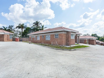 3 Bedroom Townhouse Complex