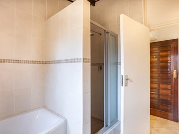 6 Bedroom Townhouse Complex