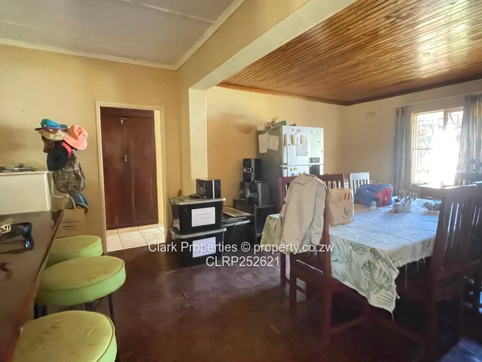 Family Living Just Minutes From Chegutu CBD