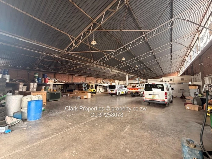 Very Neat Factory/Warehouse for Sale in Belmont