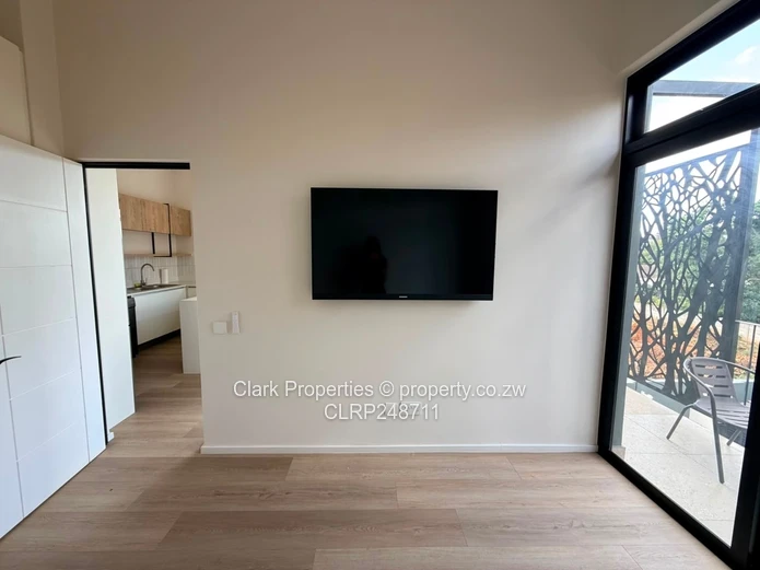 Neat Apartment at Jacaranda Heights!