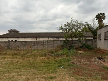 Commercial & Industrial Land