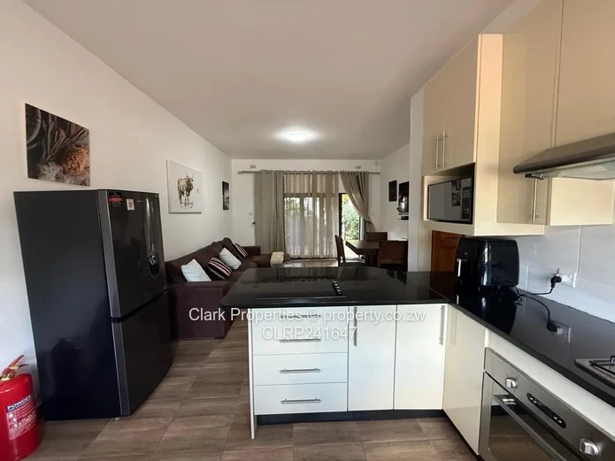 Fully Furnished Cottage in Highlands! 