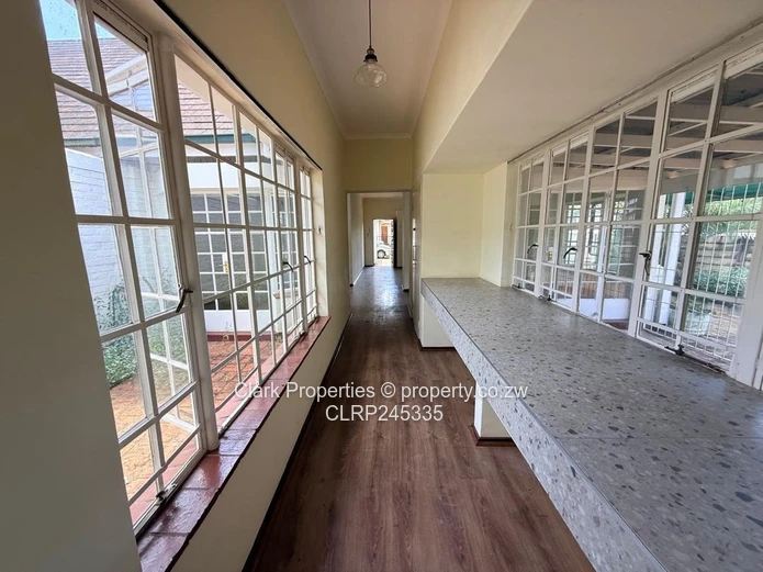 Secure 3 Bedroom Home In Avondale