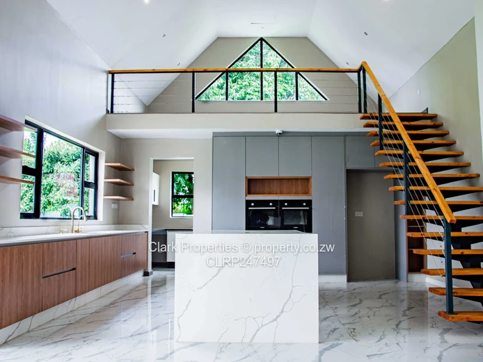 Striking Contemporary Living (Sole Mandate)