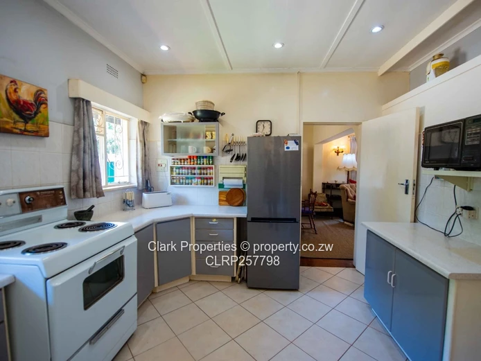 3-Bed, 3-Bath Northwood Home - Pool, Borehole & Solar (Sole Mandate)