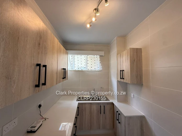 Newly Renovated Flat in Upper Avenues 