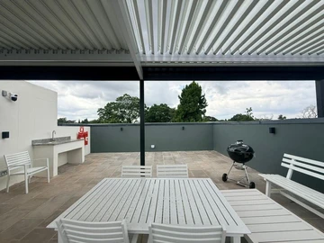 3 Bedroom Flat & Apartment
