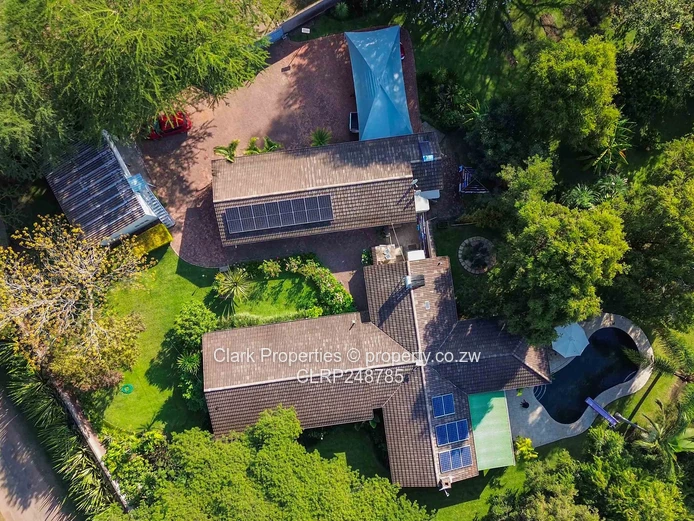 Wonderful Family Home Plus Spacious Cottage (Sole Mandate)