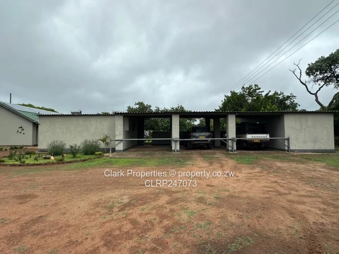 Expansive 4-Acre Property, Smallholding Lifestyle