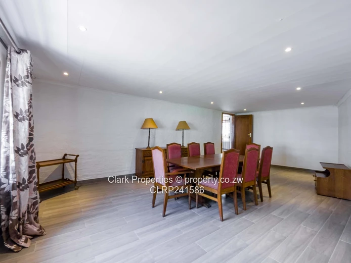 Prime Location Family Home Rolf Valley