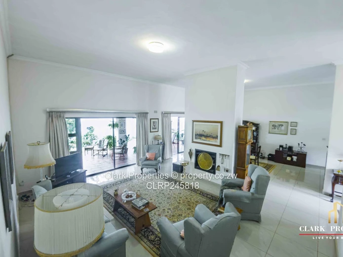 Immaculate, Spacious Townhouse (Sole Mandate)