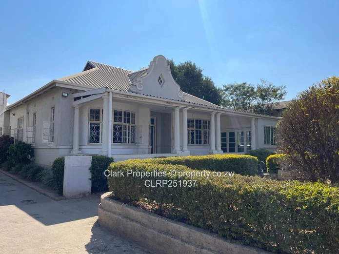 Commercial Property in the Avenues!
