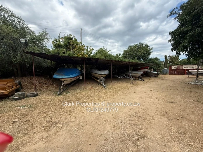 Lake Safari's Harbour