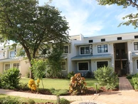 Stylish 2-Bedroom Garden Flat In Victoria Falls