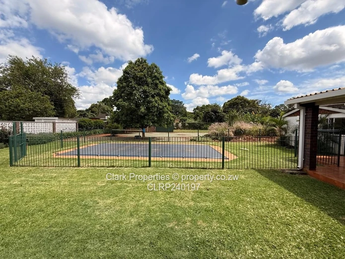 Family Home with Pool & Solar Backup