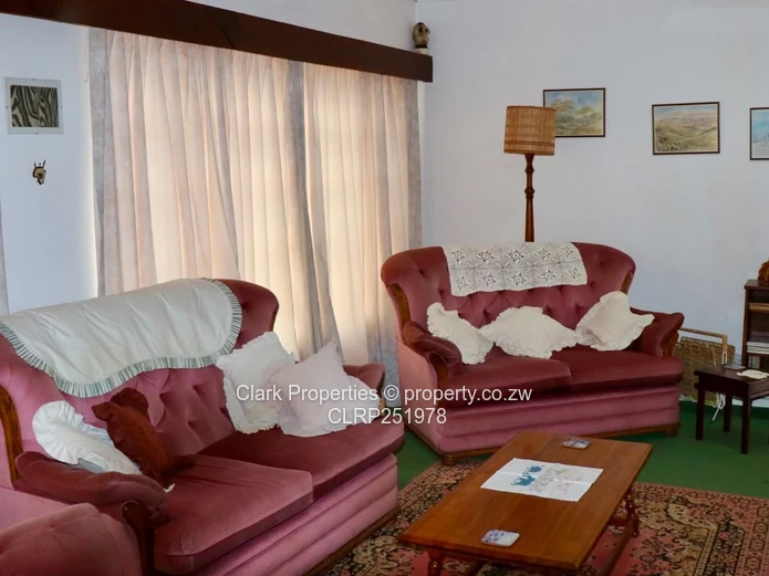 Fully Furnished 5-Bed Holiday Retreat (Sole Mandate)