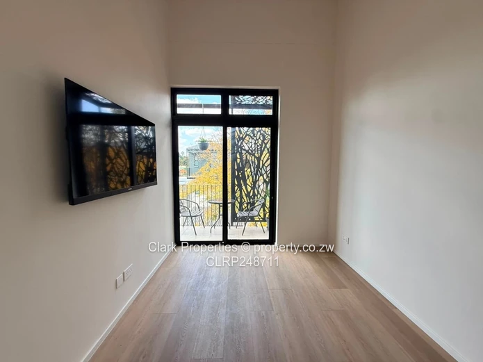 Neat Apartment at Jacaranda Heights!