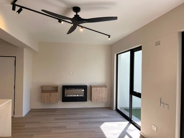 3 Bedroom Flat & Apartment