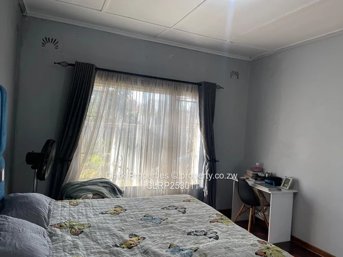 Cottage Available In Marlborough!