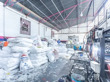 Warehouse & Factory