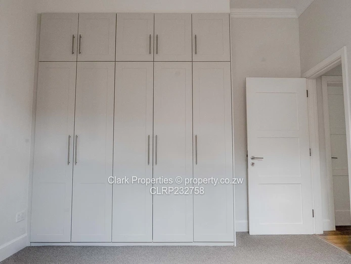 Large Townhouse In Chisipite