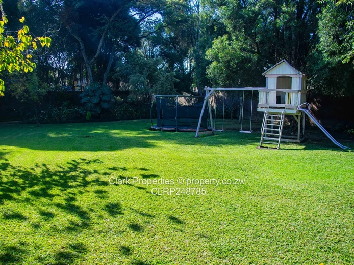 Wonderful Family Home Plus Spacious Cottage (Sole Mandate)