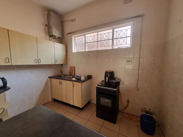 Flat & Apartment