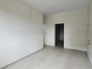 2 Bedroom Flat & Apartment