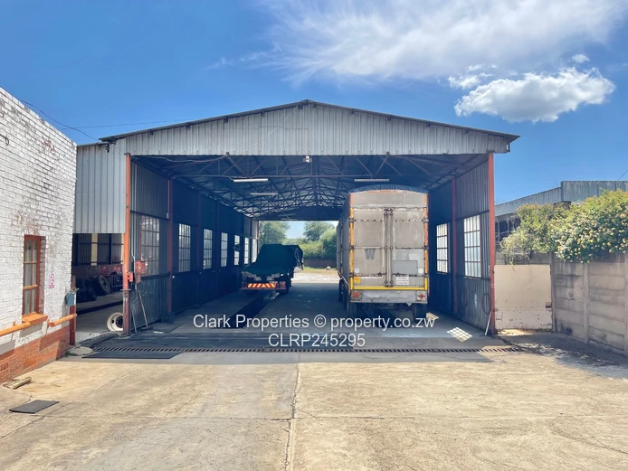 Exceptional warehouse with generous yard space