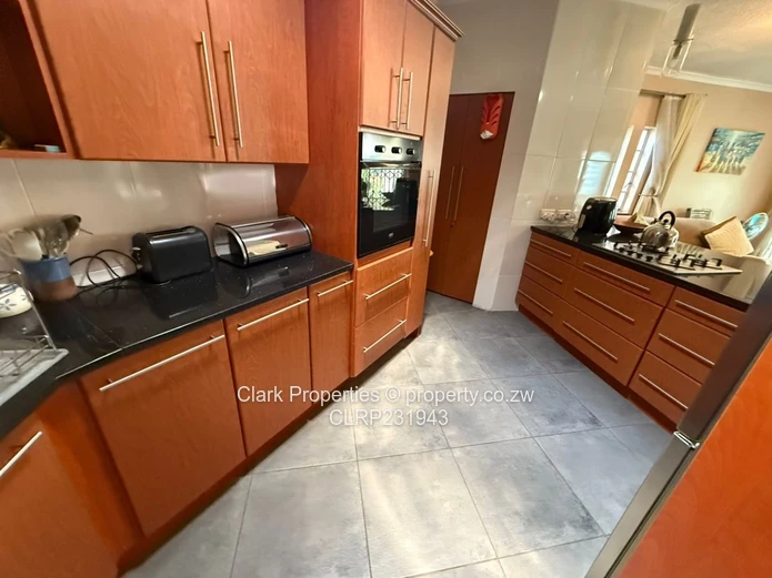 Charming Furnished Townhouse in a Peaceful Retirement Village