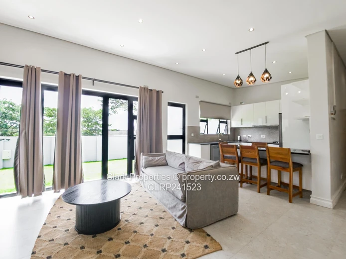 Striking Contemporary Living (Sole Mandate)