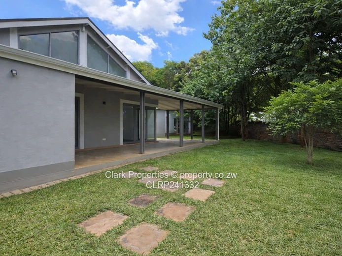 Corner Unit with a Large Garden 