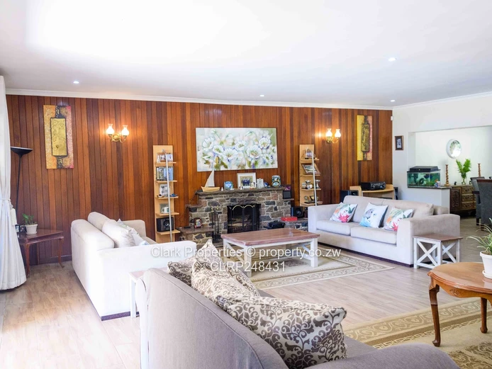 Exceptional Off-Grid Family Home in a Quiet Close! (Sole Mandate)