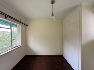 2 Bedroom Garden Flat