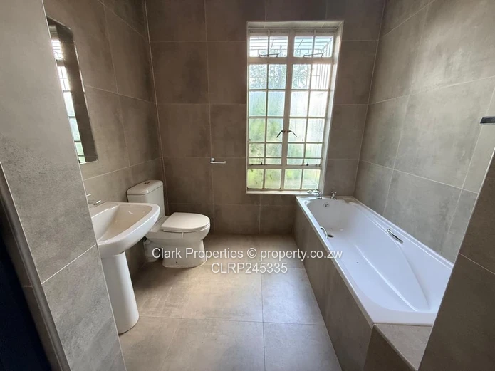 Secure 3 Bedroom Home In Avondale