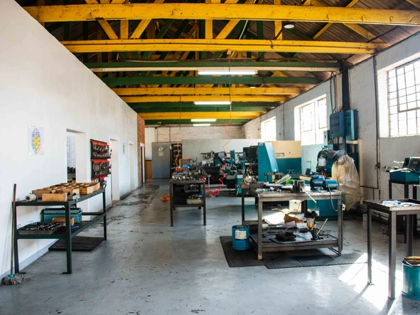 Warehouse & Factory
