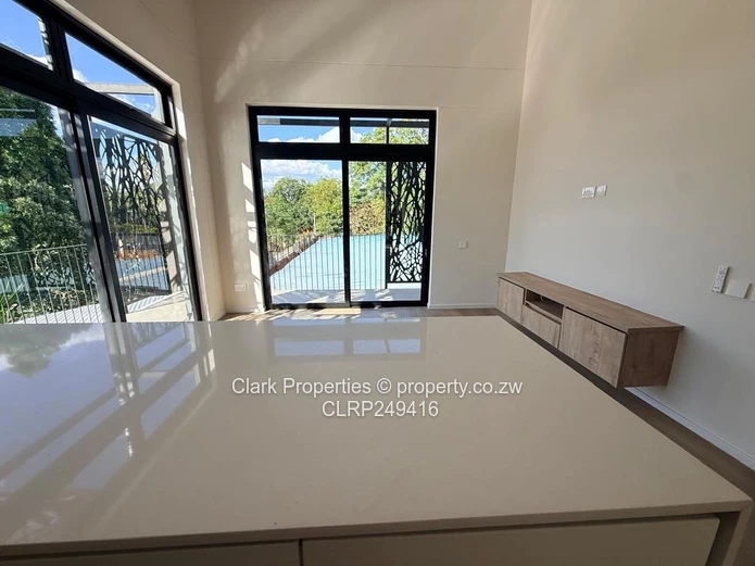 Modern Apartment At Jacaranda Heights