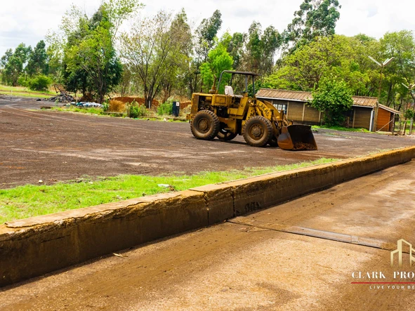 Commercial & Industrial Land