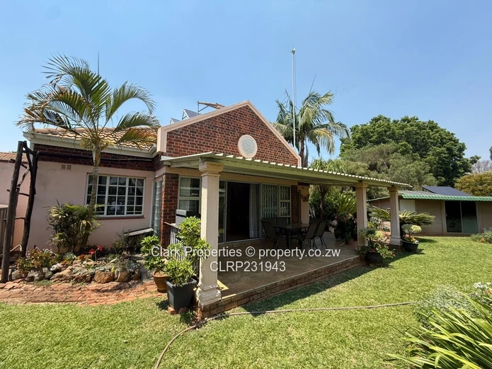 Charming Furnished Townhouse in a Peaceful Retirement Village