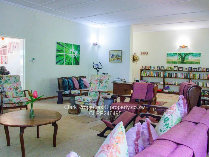 Secure Family Home On 4,090m²
