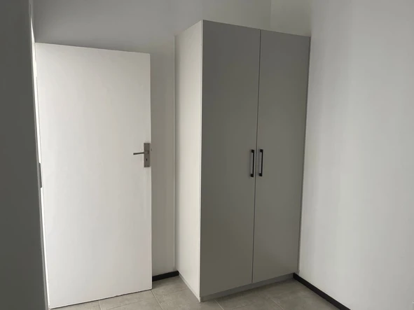 2 Bedroom Flat & Apartment