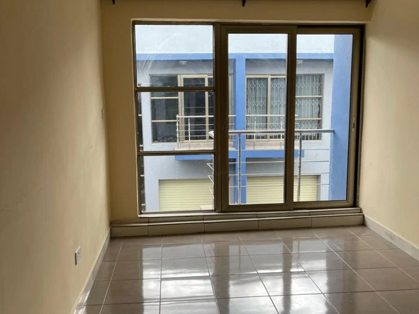 3 Bedroom Flat & Apartment
