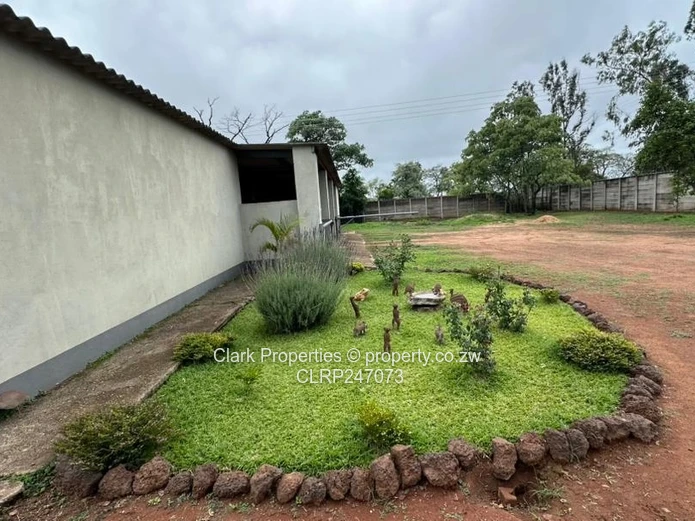 Expansive 4-Acre Property, Smallholding Lifestyle