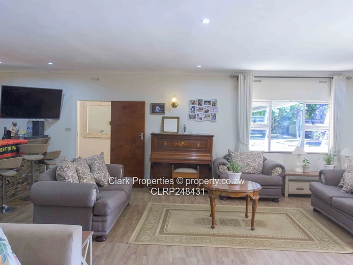 Exceptional Off-Grid Family Home in a Quiet Close! (Sole Mandate)