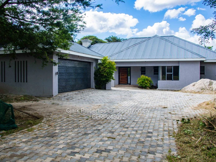 Fairway Views! (Sole Mandate)