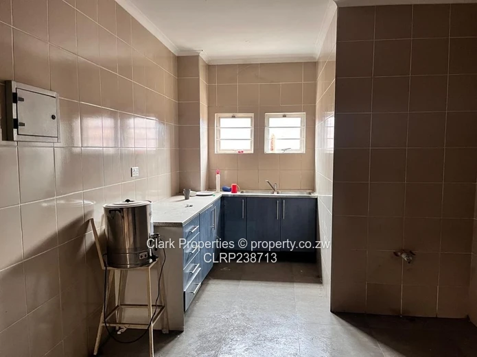 High-Exposure Commercial Property – Waterfalls