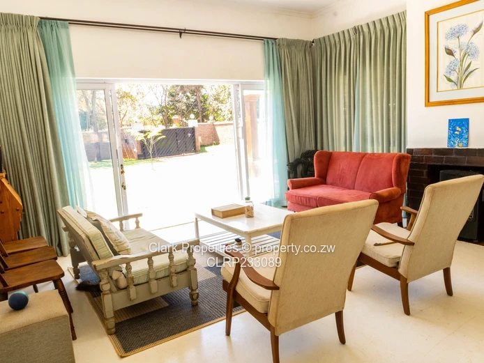 A Delightful and Comfortable Family Home! (Sole Mandate)