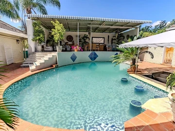 5 Bedroom House