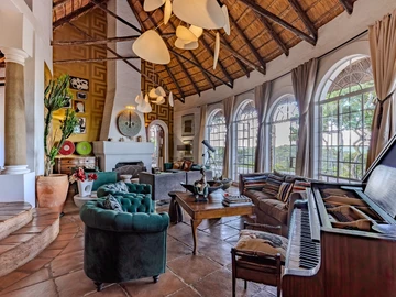 6 Bedroom House